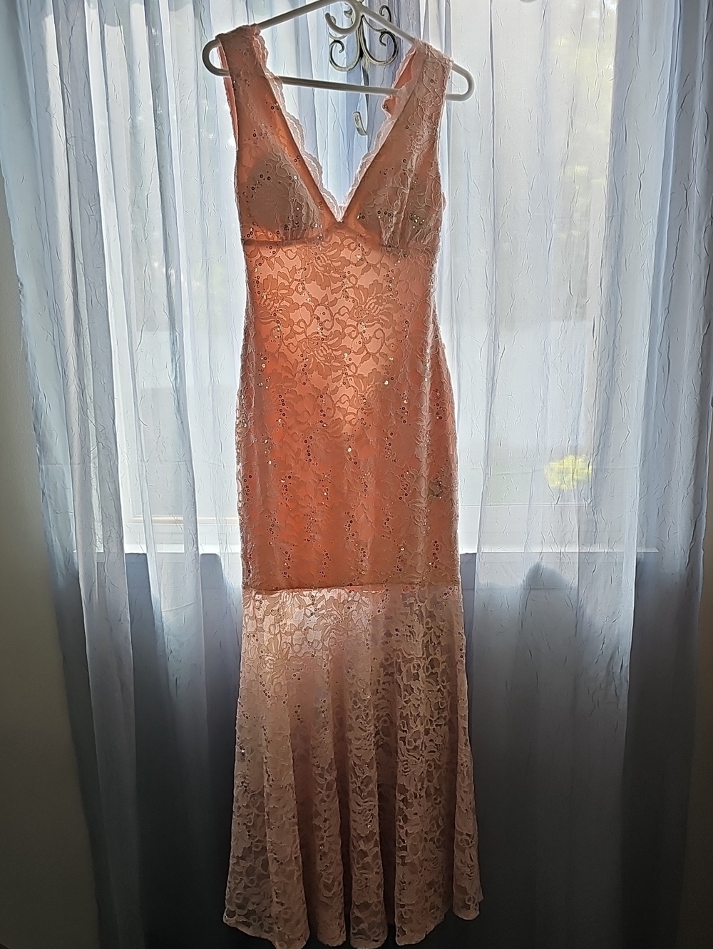 Elegant Lace V-Neck Dress in Light Pink